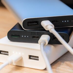 Batteries & Power Banks